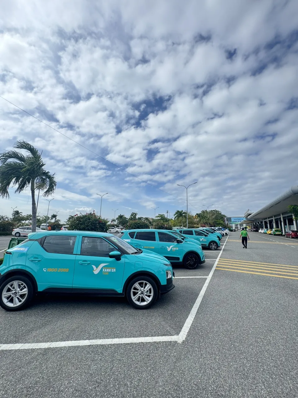 Taxi Điện Sân Bay Cam Ranh Giá Rẻ 3 dịch vụ taxi điện
